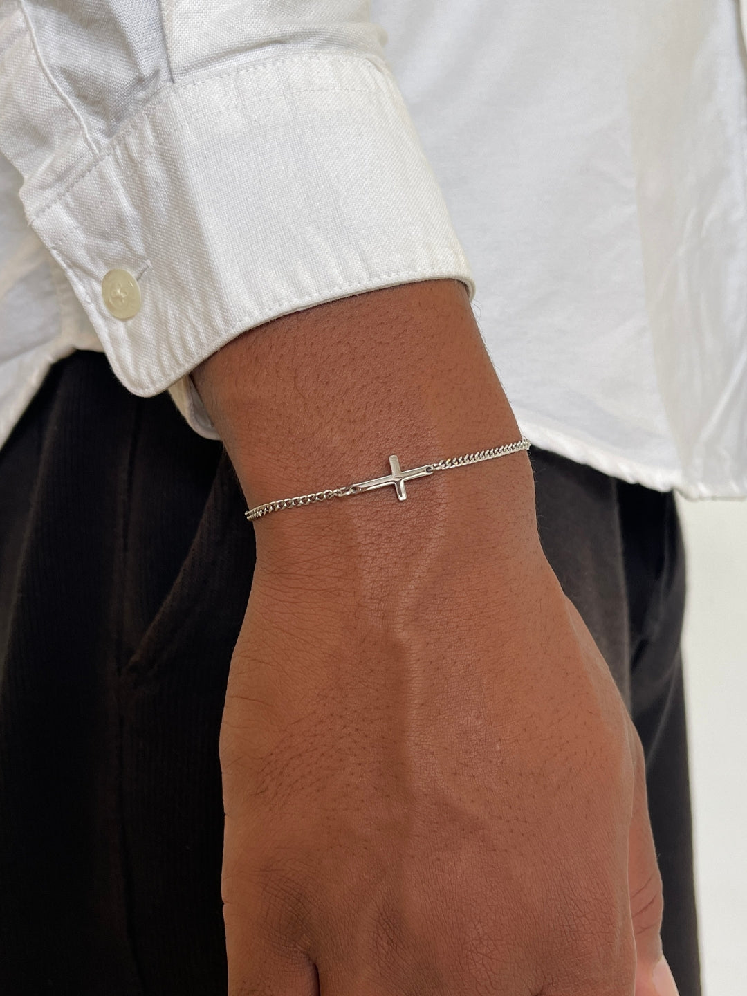 FaithLink™ Minimalist Cross Bracelet
