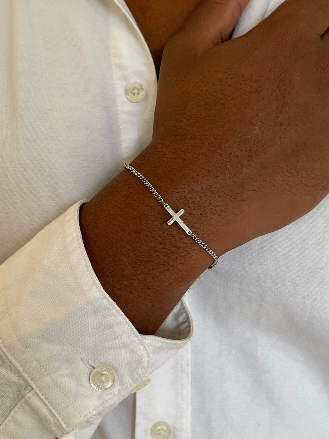 FaithLink™ Minimalist Cross Bracelet
